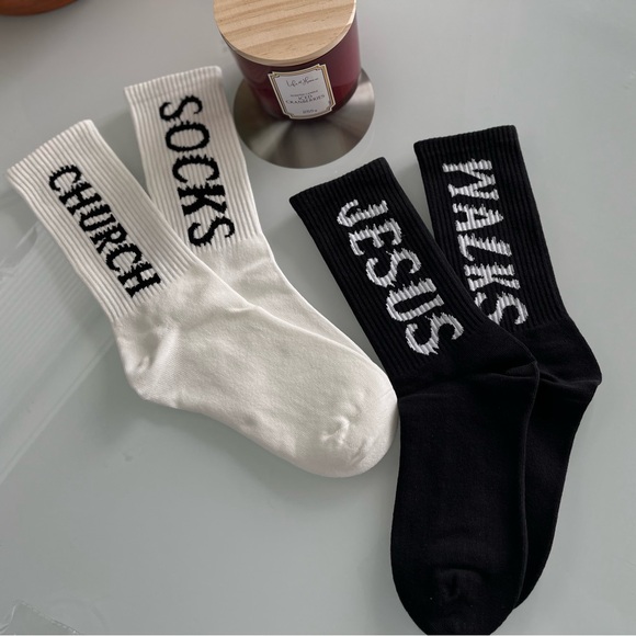 Yeezy Sunday service Jesus walks socks - Picture 2 of 2